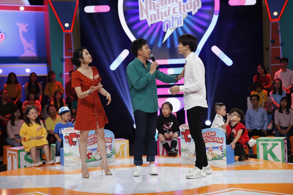 Nhanh như chớp nhí tập 9: Anh Tú khiến Trấn Thành hết hồn vì không có khả năng phân biệt giới tính của gà