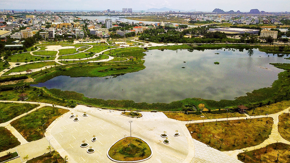 Video - Ảnh: Công viên 50 tỷ bị bỏ hoang ở Đà Nẵng