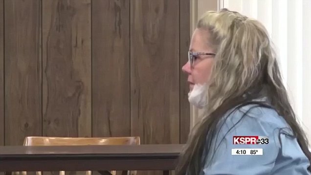 Mẹ phê thuốc, mặc đứa con tự kỷ và mù lòa chết giữa cánh đồng