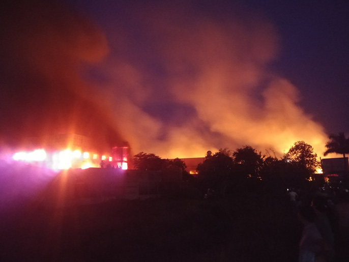 Bình Dương: Cháy lớn ở công ty gỗ T.G