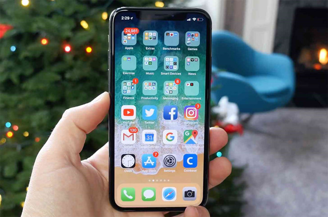 Điện thoại cũ đồng loạt giảm giá sau khi iPhone XS về VN