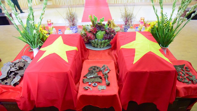 Chùm ảnh băng rừng, lội suối của đội tìm kiếm MIG 21 rơi ở Tam Đảo