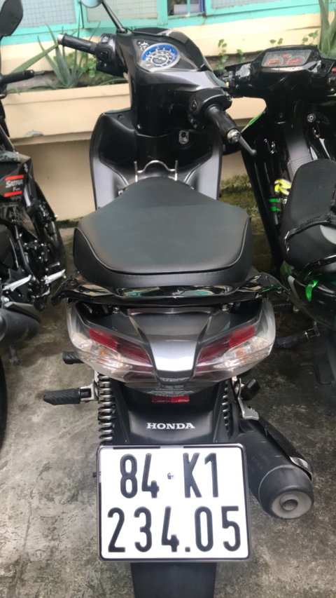 Manh mối giúp phá băng chuyên đập kính ô tô trộm tài sản ở Sài Gòn