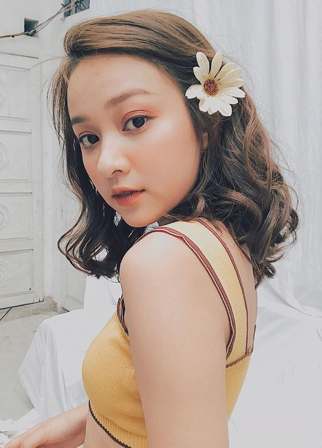 Nữ sinh Học viện Ngân hàng thường xuyên bị nhận nhầm là con lai vì nét quá Tây Nữ sinh Học viện Ngân hàng thường xuyên bị nhận nhầm là con lai vì nét quá Tây