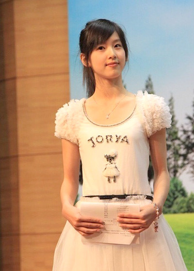 Hot girl trà sữa giờ ra sao sau bê bối tình dục của chồng tỷ phú?