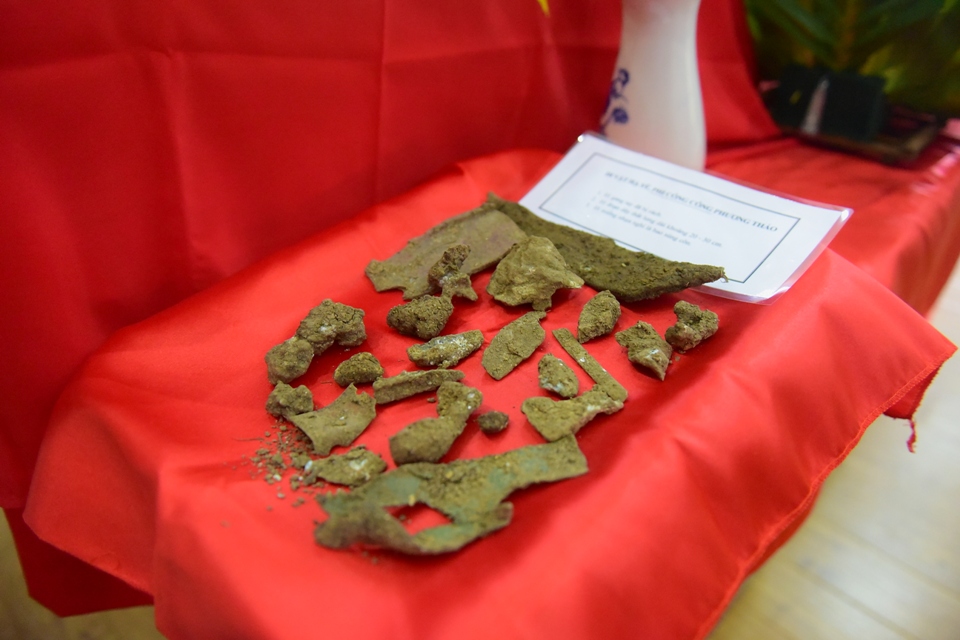 Cận cảnh di vật của 2 phi công MiG-21U mất tích sau 47 năm