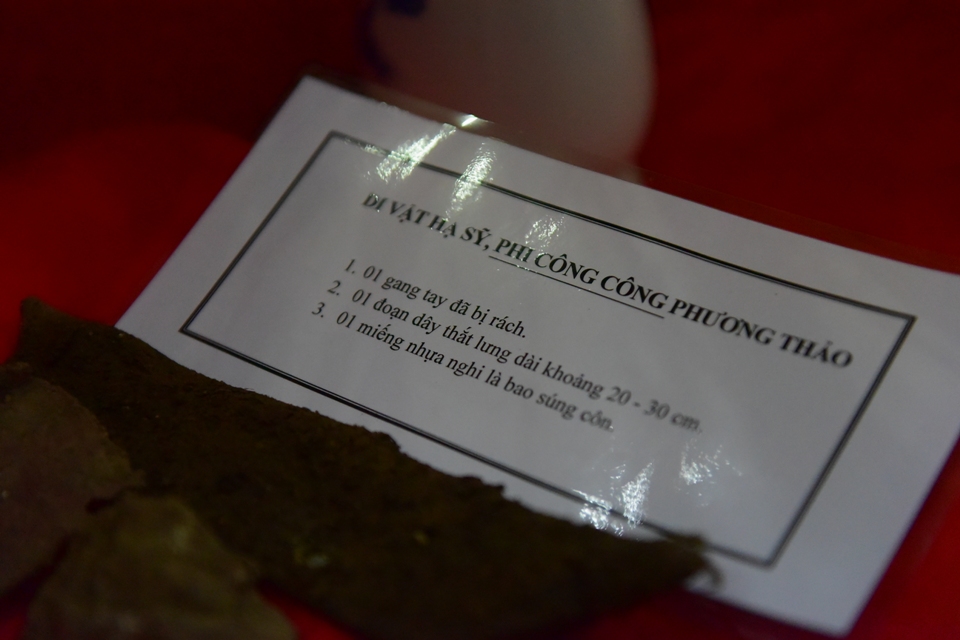 Cận cảnh di vật của 2 phi công MiG-21U mất tích sau 47 năm