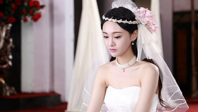 Cãi lời bố mẹ để lấy người chồng từng ly hôn, vợ trẻ chết điếng khi phát hiện ra sự thật sau đó