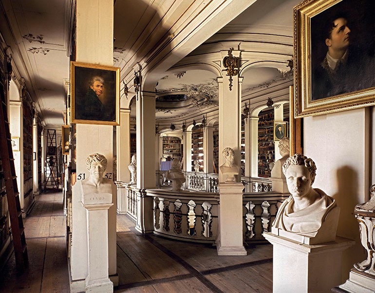 Choáng ngợp với bộ ảnh những thư viện đẹp nhất thế giới: Nơi để đọc sách thôi có cần sang trọng, đẳng cấp như vậy không?