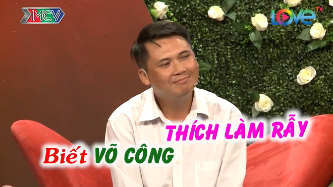 BMHH: Cô gái bị ném đá vì tiêu chuẩn quá cao, bắt chàng trai phải đổi giọng nói để người thân có thể nghe hiểu