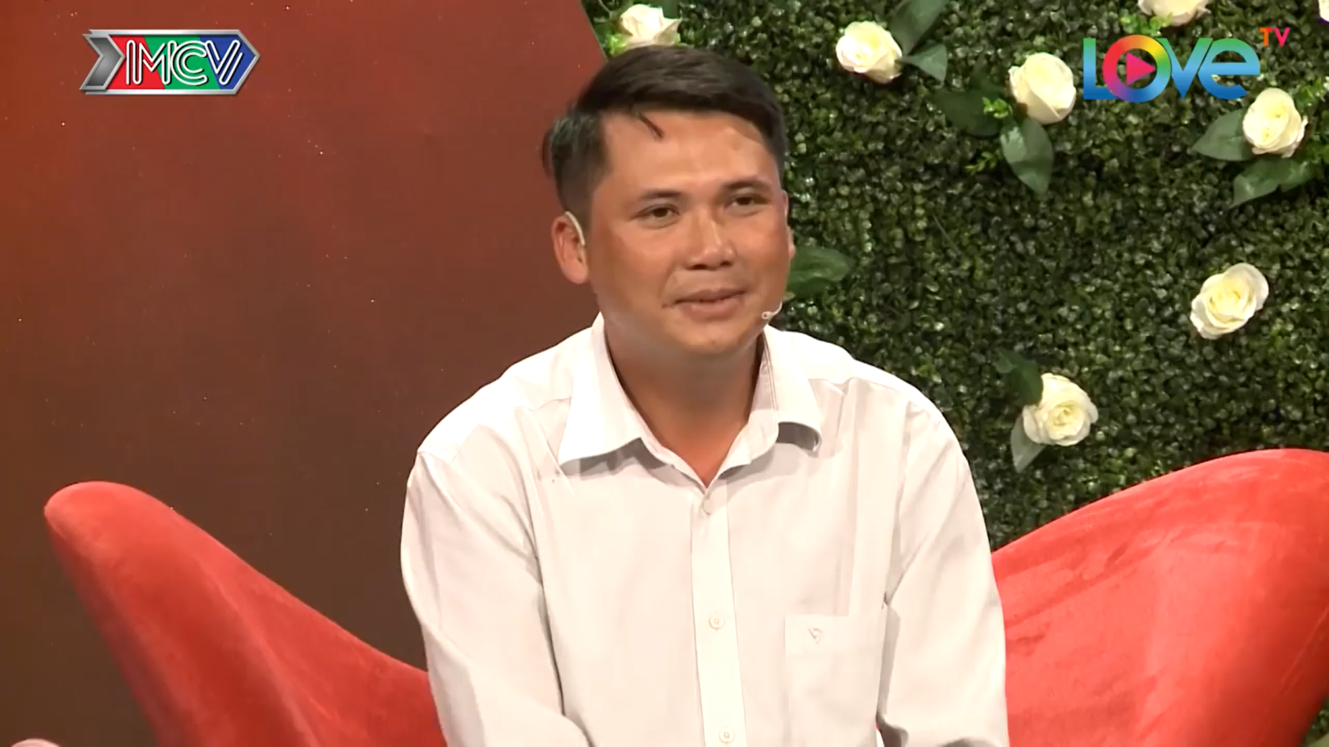 BMHH: Cô gái bị ném đá vì tiêu chuẩn quá cao, bắt chàng trai phải đổi giọng nói để người thân có thể nghe hiểu