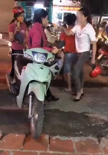 Bắc Giang: Mạng xã hội xôn xao về vụ đánh ghen hiền nhất trong lịch sử