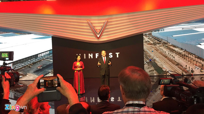 Beckham, hoa hậu Tiểu Vy đến ra mắt xe VinFast