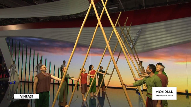 Beckham, hoa hậu Tiểu Vy đến ra mắt xe VinFast