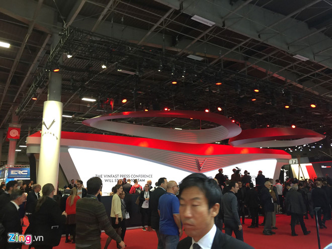 Beckham, hoa hậu Tiểu Vy đến ra mắt xe VinFast