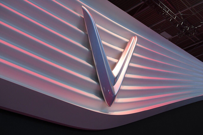 Hé lộ sân khấu VinFast tại Paris Motor Show trước giờ G: Mang cả biểu tượng hoa sen tới nước Pháp