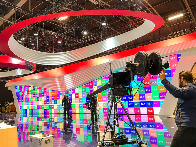 Hé lộ sân khấu VinFast tại Paris Motor Show trước giờ G: Mang cả biểu tượng hoa sen tới nước Pháp