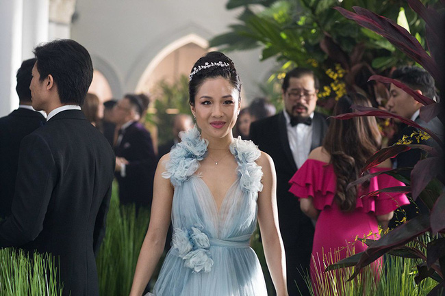 Crazy Rich Asians lập kỉ lục phim hài - tình cảm có doanh thu cao nhất trong 1 thập kỷ
