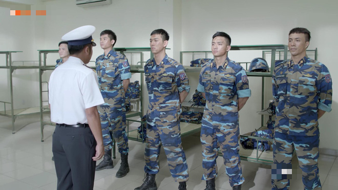 Hậu Duệ Mặt Trời tập 5-6: Từ chối lên giường với giám đốc, Khả Ngân bị đưa ngay ra đảo hoang cùng người yêu Hậu Duệ Mặt Trời tập 5-6: Từ chối lên giường với giám đốc, Khả Ngân bị đưa ngay ra đảo hoang cùng người yêu