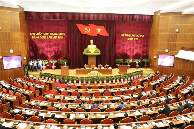 Hội nghị Trung ương 8 xem xét về công tác cán bộ