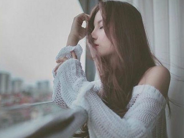 Bạn trai lấy đũa xỉa răng rồi gắp luôn thức ăn cho tôi