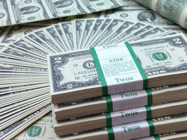 Giá USD tại các ngân hàng bất động bất chấp chỉ số DXY tăng vọt