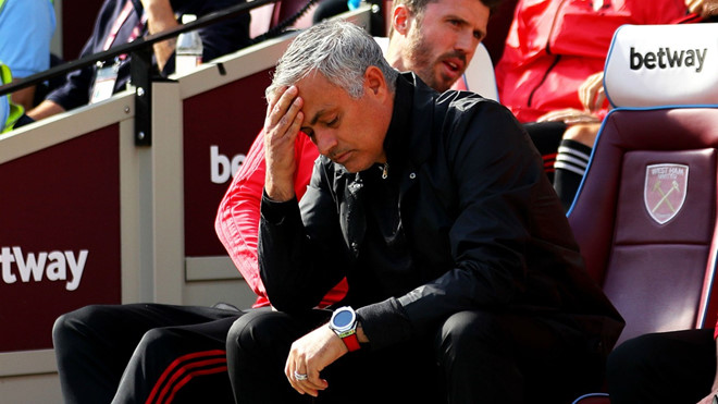 Mourinho chưa bao giờ phù hợp với MU