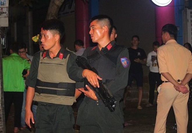 Nguyên nhân dẫn đến hành vi ôm lựu đạn cố thủ trong nhà suốt 14 giờ của đại ca thành Vinh