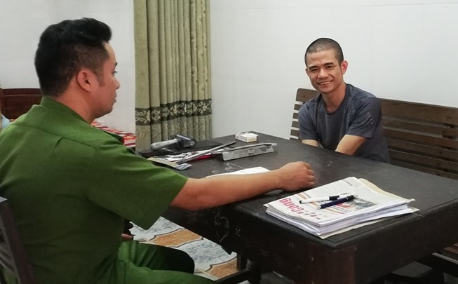 Công an thông tin về 2 người cố thủ ở Vinh bằng lựu đạn