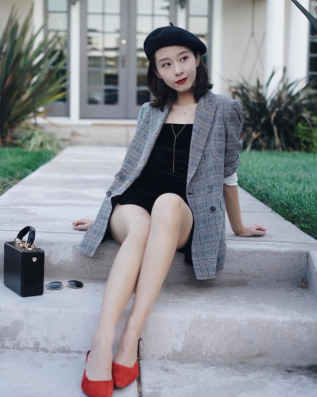 Ngắm Hà Tăng diện blazer và denim jacket, hóa ra lại học được bao chiêu hack tuổi với hai mẫu áo khoác này Ngắm Hà Tăng diện blazer và denim jacket, hóa ra lại học được bao chiêu hack tuổi với hai mẫu áo khoác này