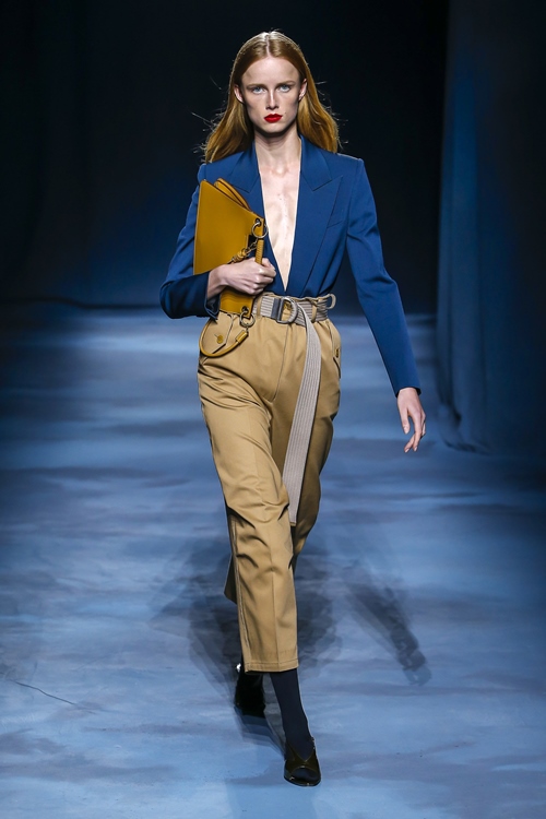 Loạt thiết kế đậm chất công sở khó bỏ qua tại Paris Fashion Week