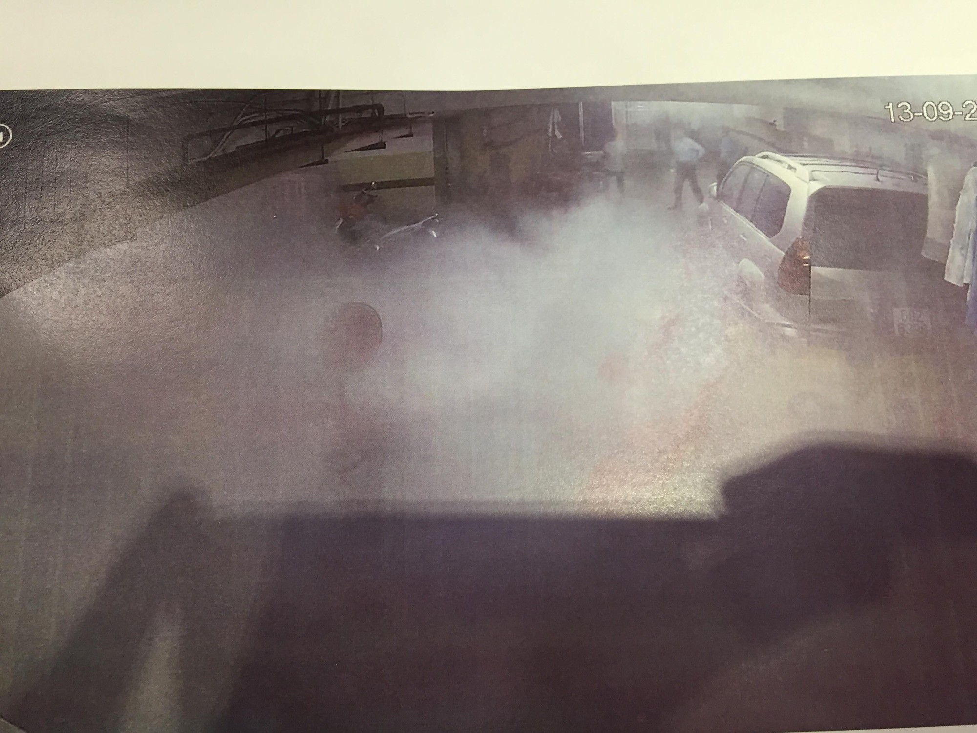 Cả gia đình ở Sài Gòn bị người lạ dùng bình xịt hơi cay, hung khí đe doạ tính mạng