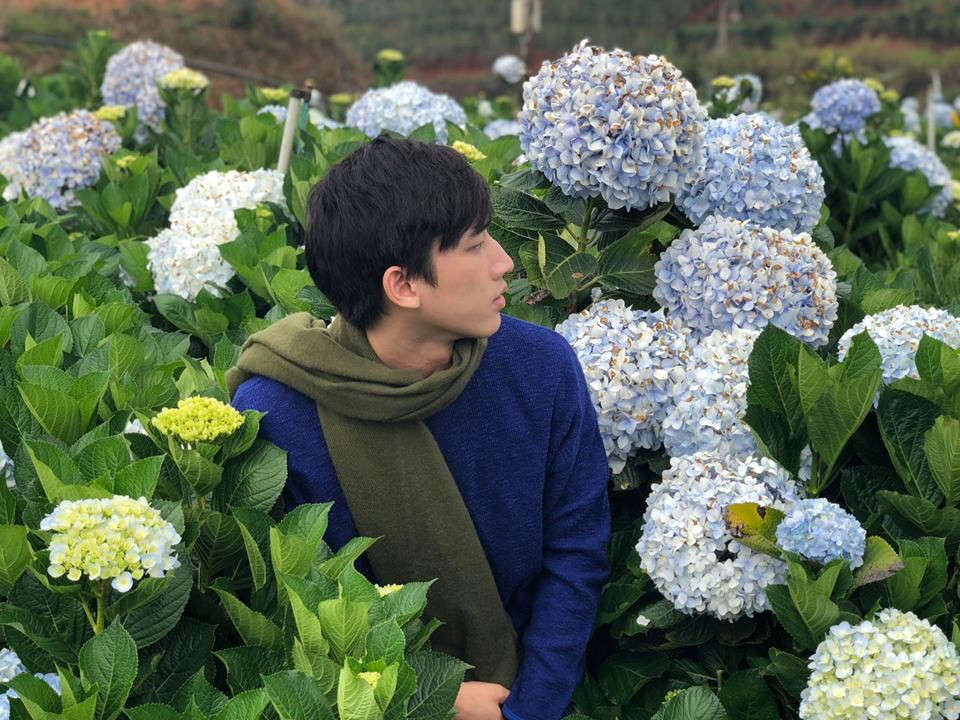 Du học sinh Lào điển trai, cao 1,85 m, thông thạo 4 ngôn ngữ