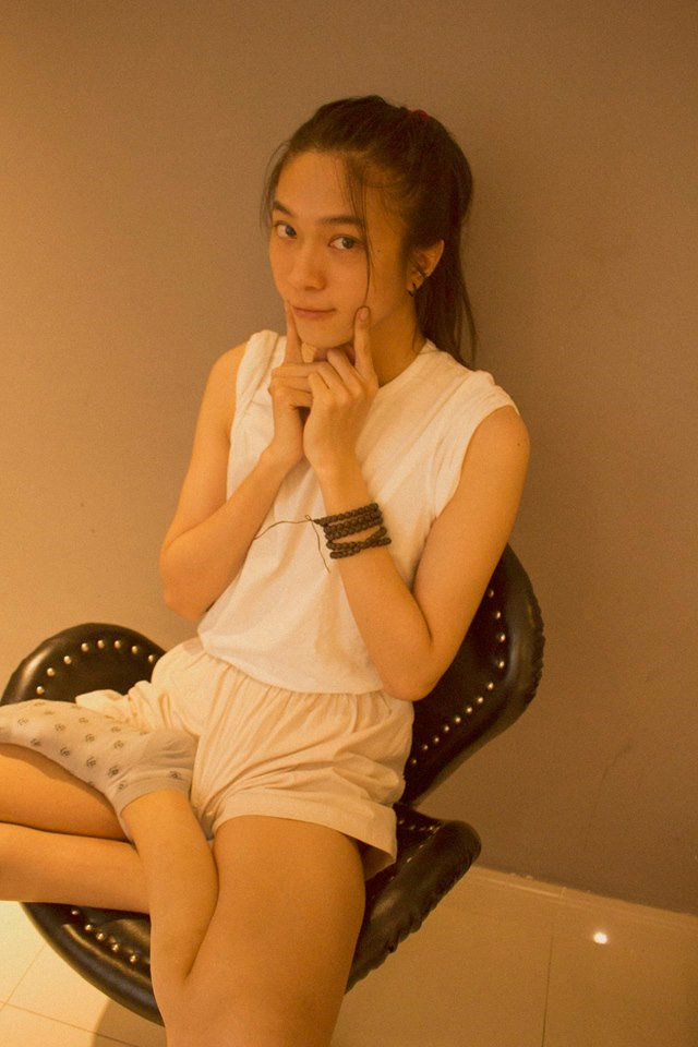 Chàng trai xinh như con gái: Mình bị nhắc nhở khi vào toilet nam