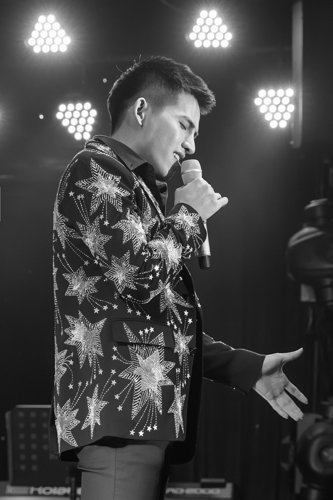 Quán quân Vietnam Idol Quốc Thiên thừa nhận phẫu thuật thẩm mỹ