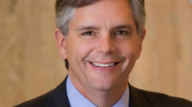 General Electric thay CEO, dùng nhân sự bên ngoài