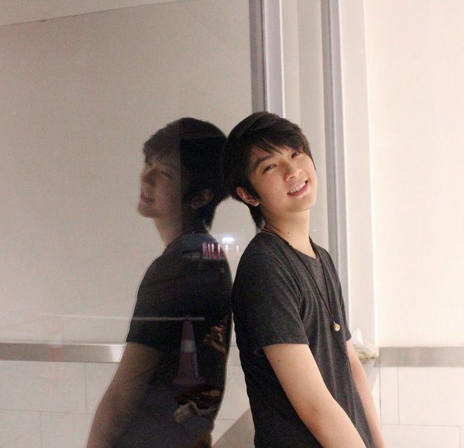 Chàng trai bị đuổi sang nhà vệ sinh nữ và những nhầm lẫn tai hại trên đường chỉ vì mái tóc