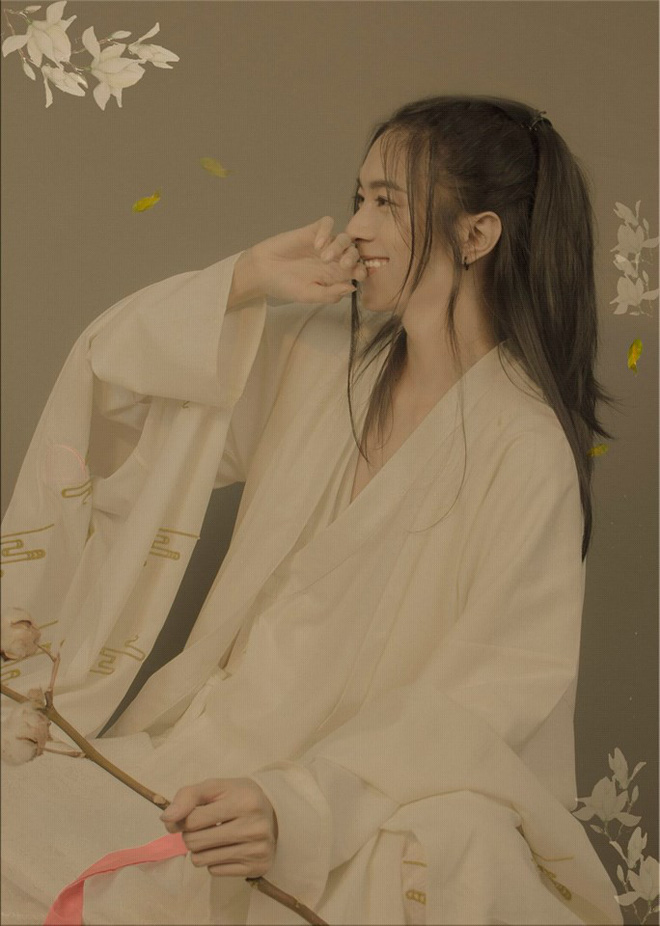 Chàng trai bị đuổi sang nhà vệ sinh nữ và những nhầm lẫn tai hại trên đường chỉ vì mái tóc