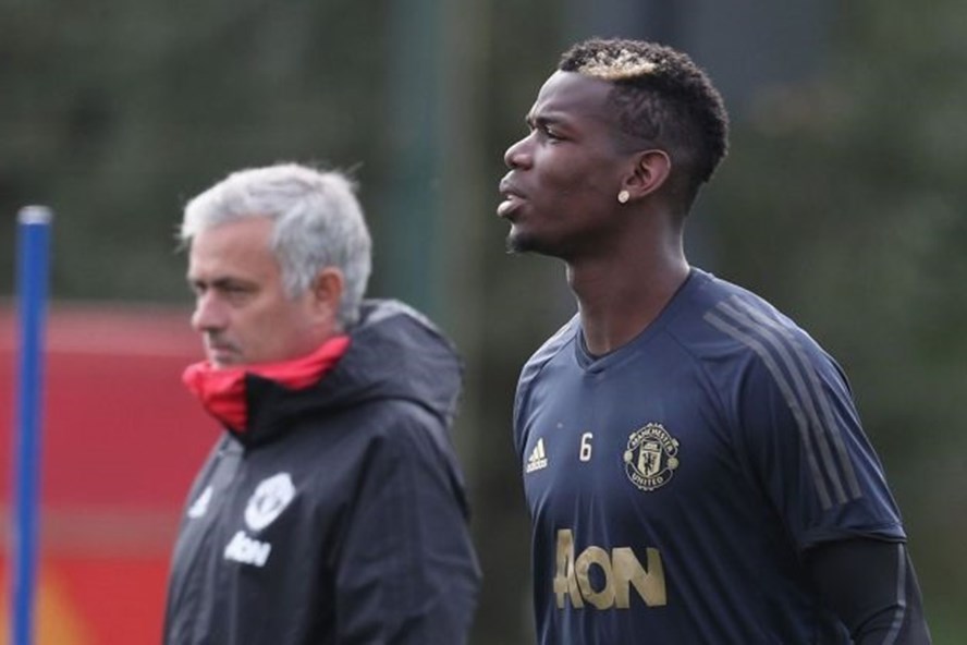 PSG theo đuổi Paul Pogba khi sự nghiệp ở Man United lung lay