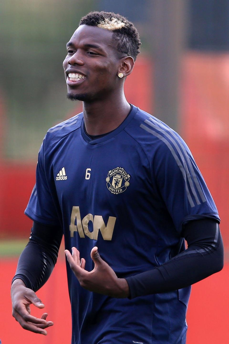 PSG theo đuổi Paul Pogba khi sự nghiệp ở Man United lung lay