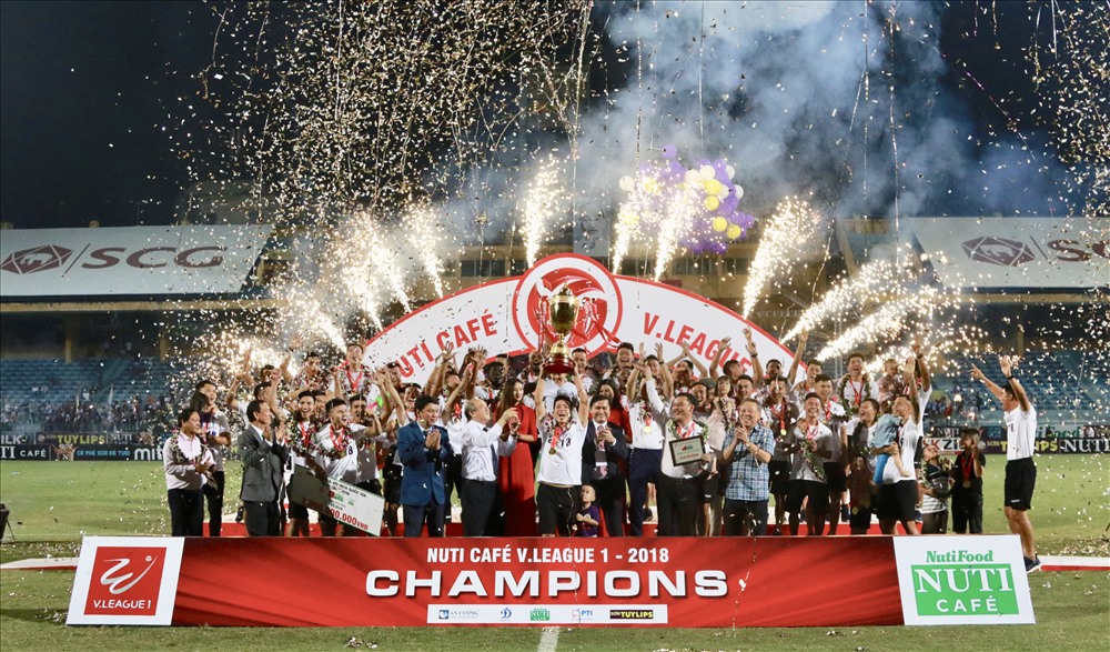 Bầu Hiển lên tiếng về chuyện một ông chủ liên quan nhiều đội bóng ở V.League