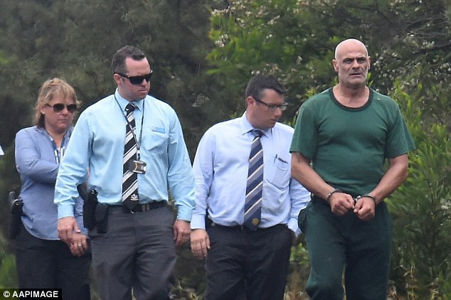 Bé gái gốc Việt mất tích bí ẩn, hung thủ ngay trước mắt nhưng không ai biết