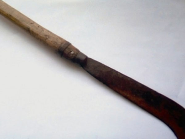 Dùng dao quắm chém vỡ đầu người khác chỉ vì mâu thuẫn nhỏ