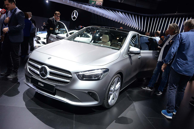 Truyền thông Anh: Chúng tôi xếp VinFast ngang BMW, Audi, Ferrari... trong danh sách mẫu xe hấp dẫn nhất Paris Motor Show