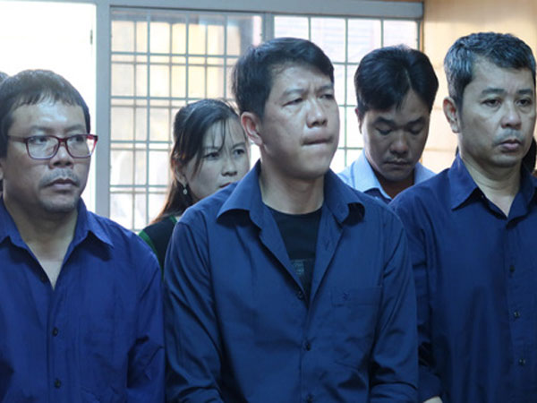 80 thanh tra, CSGT có thoát tội trong đường dây logo xe vua?