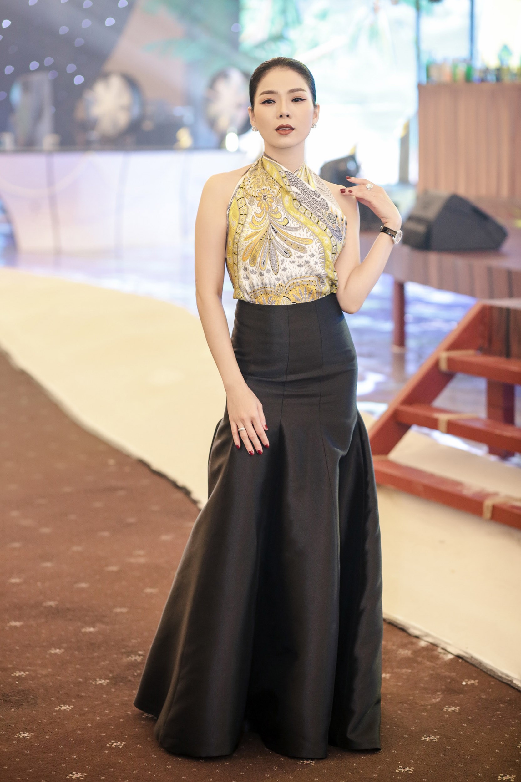 Đàm Vĩnh Hưng lừa tiền bạn bè ngay trong ngày sinh nhật để đi làm từ thiện