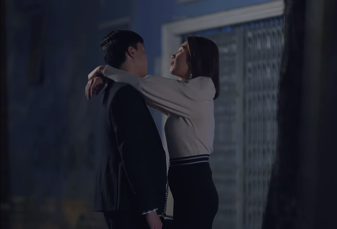 Phim Gạo nếp gạo tẻ tập 65: Làm hại bố chồng ngã vỡ đầu, Hân còn dám ghen ngược với chồng Phim Gạo nếp gạo tẻ tập 65: Làm hại bố chồng ngã vỡ đầu, Hân còn dám ghen ngược với chồng