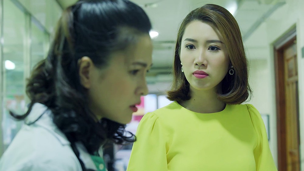 Phim Gạo nếp gạo tẻ tập 65: Làm hại bố chồng ngã vỡ đầu, Hân còn dám ghen ngược với chồng Phim Gạo nếp gạo tẻ tập 65: Làm hại bố chồng ngã vỡ đầu, Hân còn dám ghen ngược với chồng