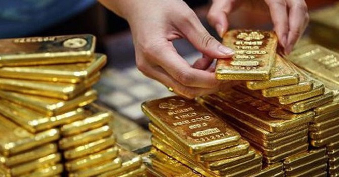 Giá vàng miếng tăng vọt, chỉ còn đắt hơn vàng thế giới 2,63 triệu đồng/lượng