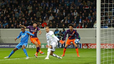 Silva ghi bàn quý như vàng, Man City nhọc nhằn ca khúc khải hoàn